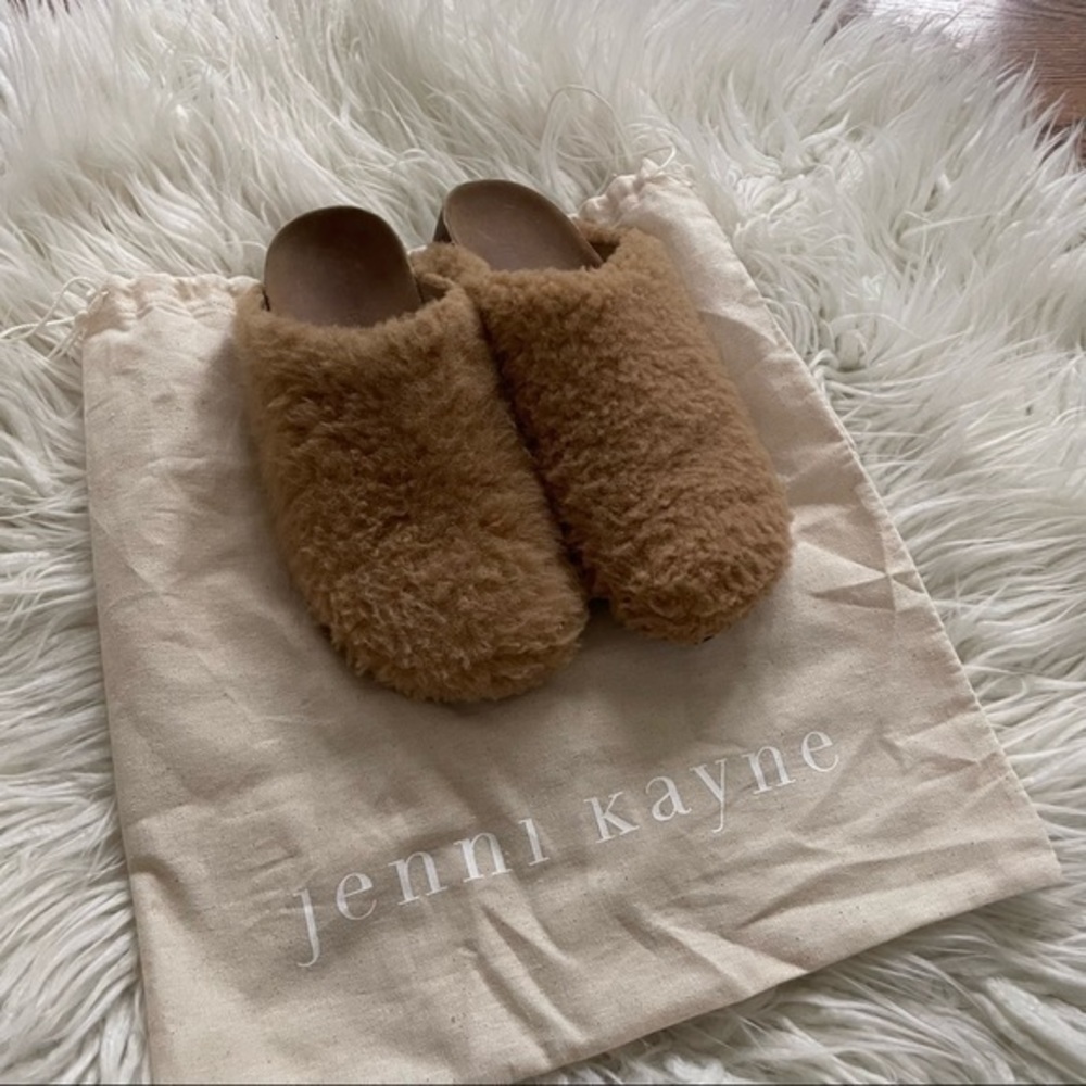 Jenni Kayne tan Sherpa Mocs clogs mules house shoes slip on size 39